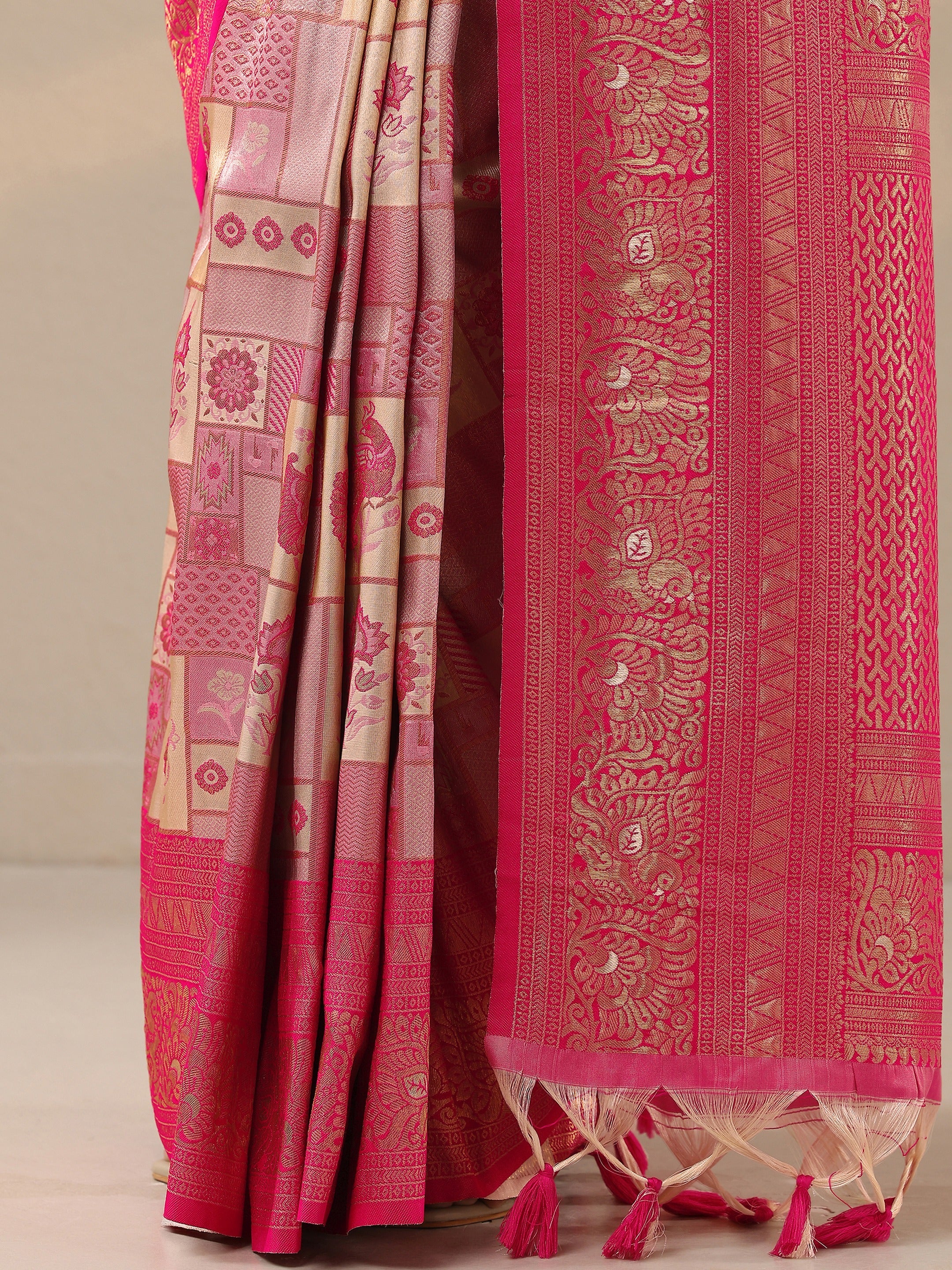 Pink Woven Design Silk Blend Saree With Unstitched Blouse Piece