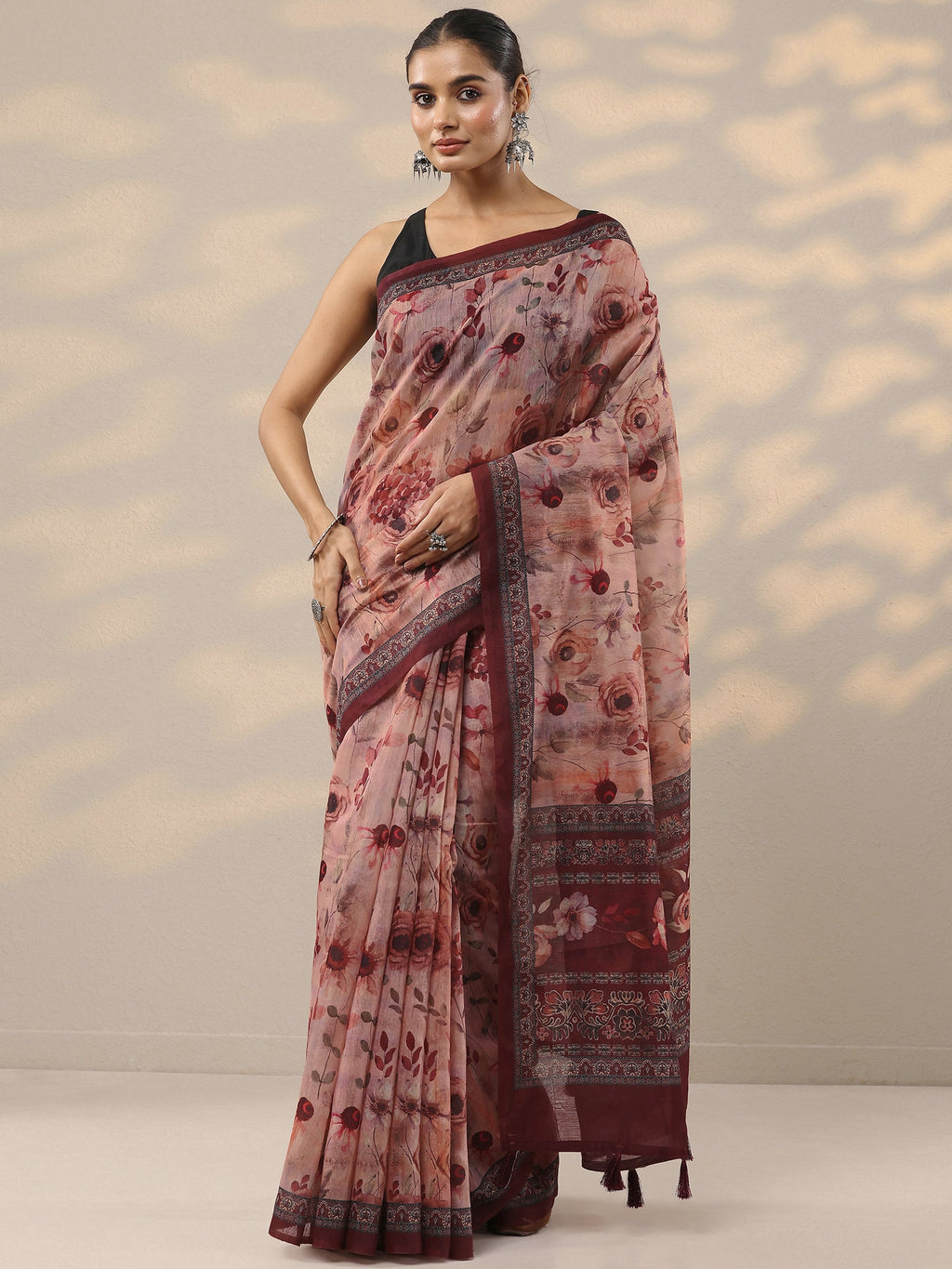 Brown Printed Silk Blend Saree With Unstitched Blouse Piece
