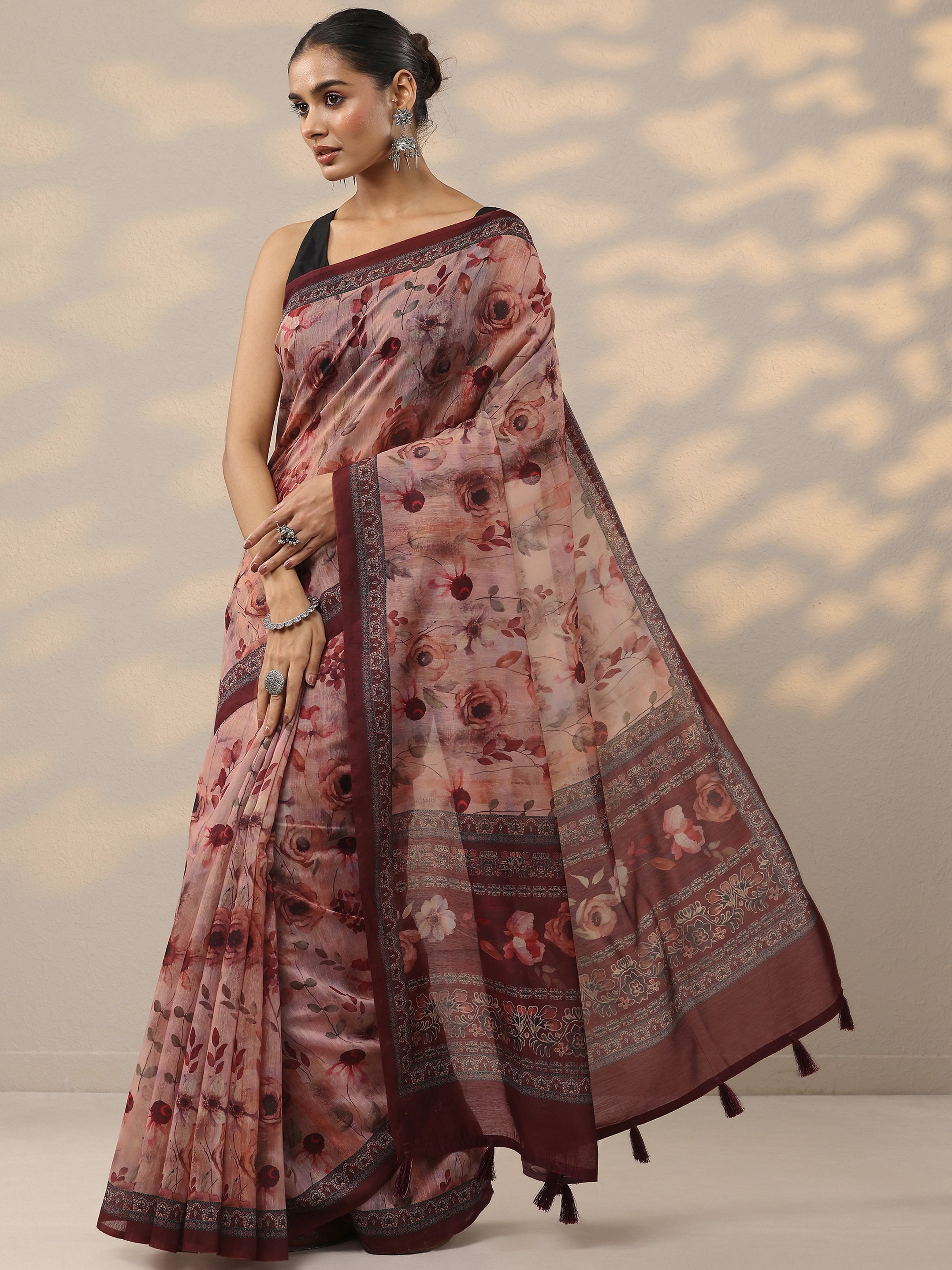 Brown Printed Silk Blend Saree With Unstitched Blouse Piece