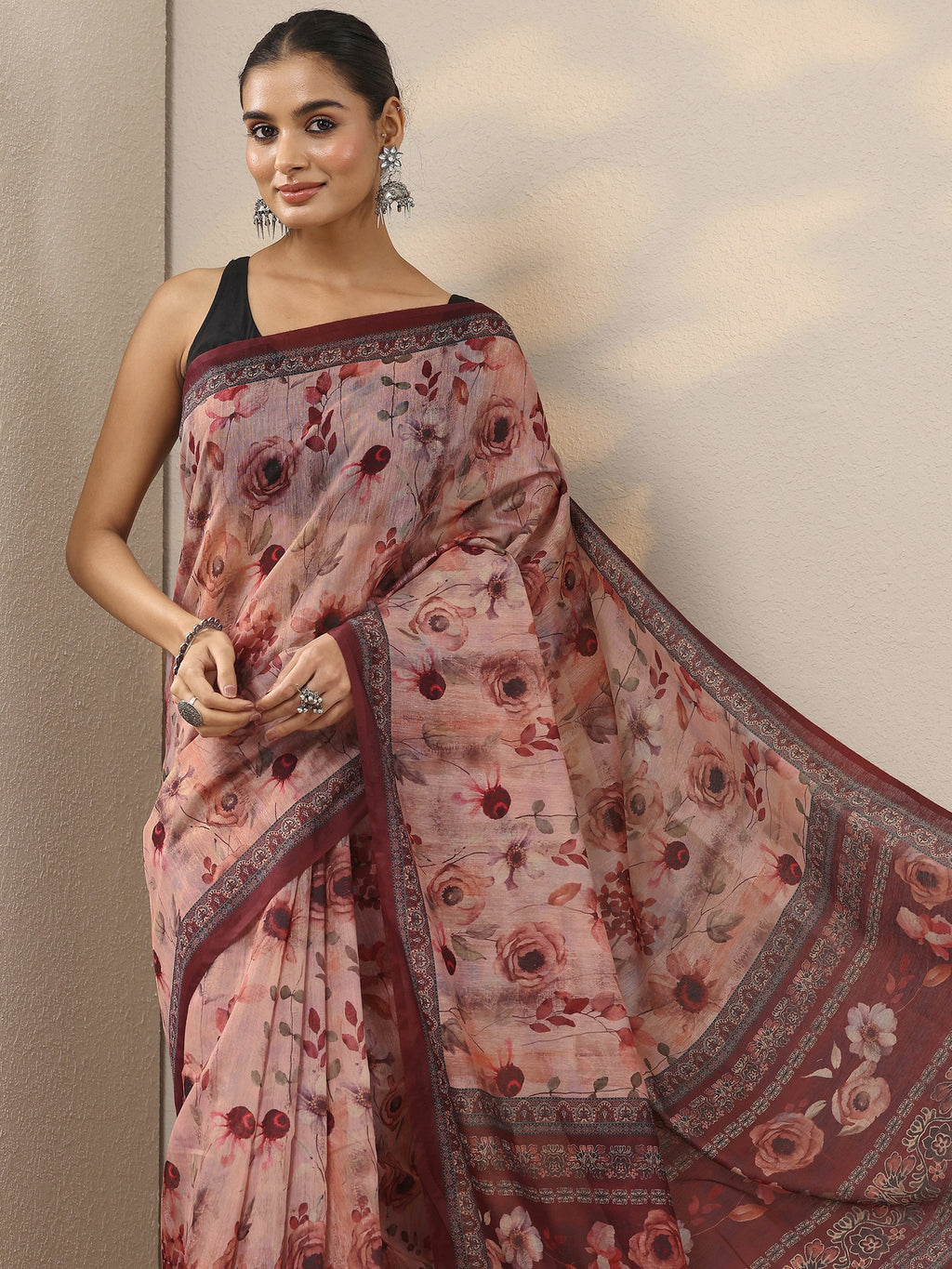 Brown Printed Silk Blend Saree With Unstitched Blouse Piece