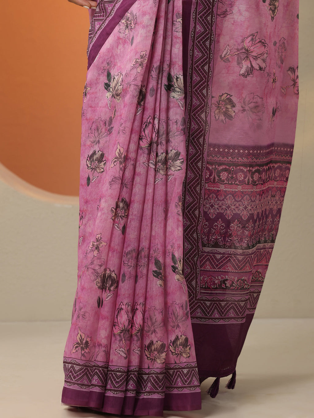 Pink Printed Silk Blend Saree With Unstitched Blouse Piece