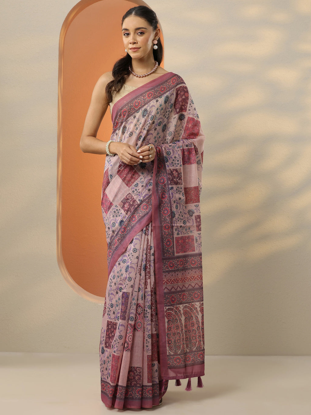Pink Printed Silk Blend Saree With Unstitched Blouse Piece