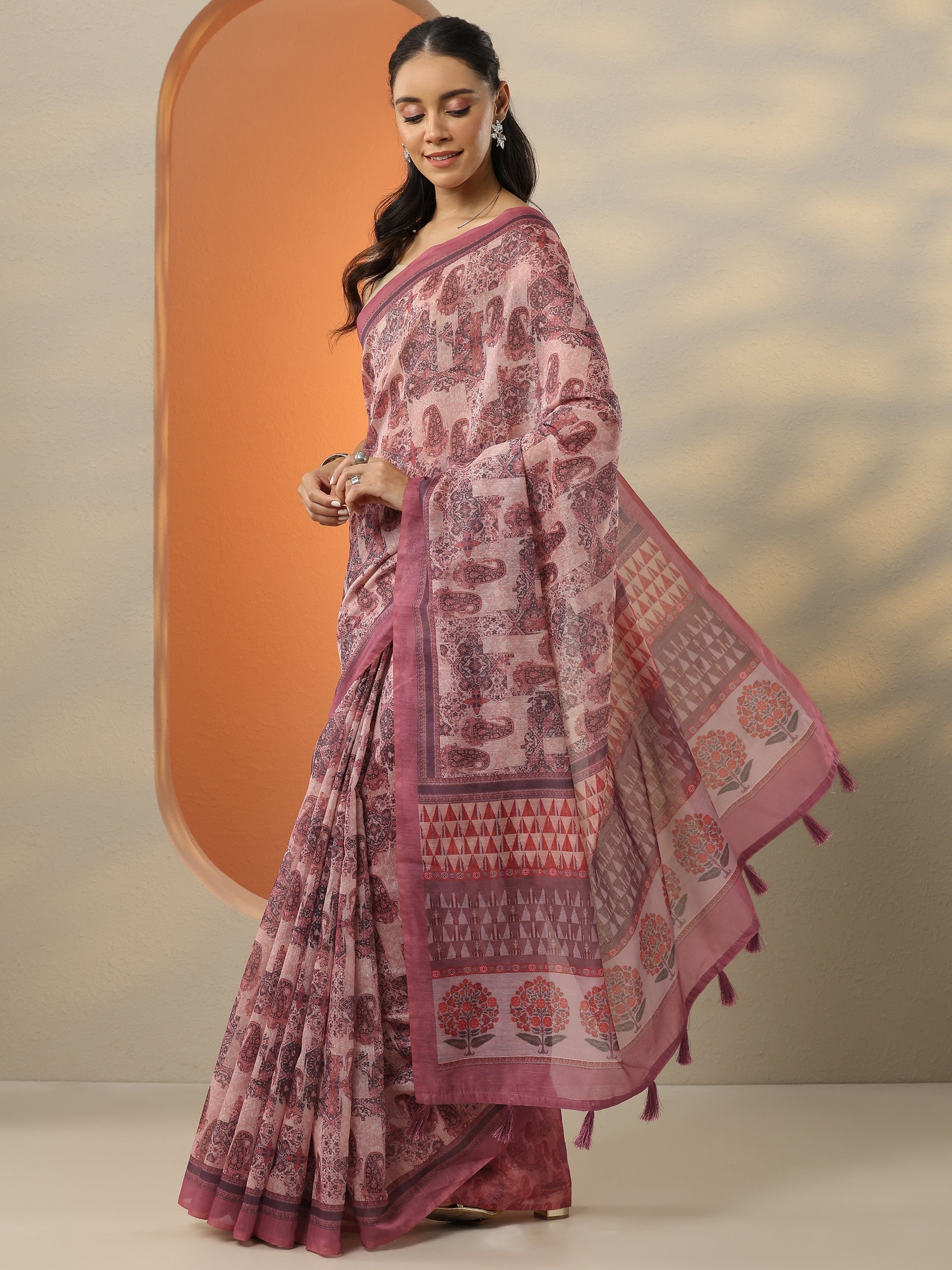 Pink Printed Silk Blend Saree With Unstitched Blouse Piece