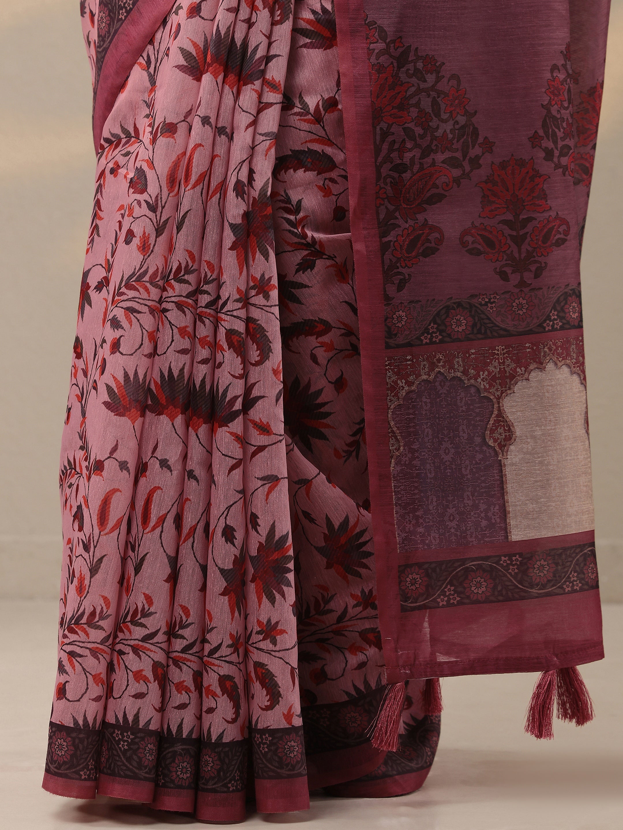 Pink Printed Silk Blend Saree With Unstitched Blouse Piece