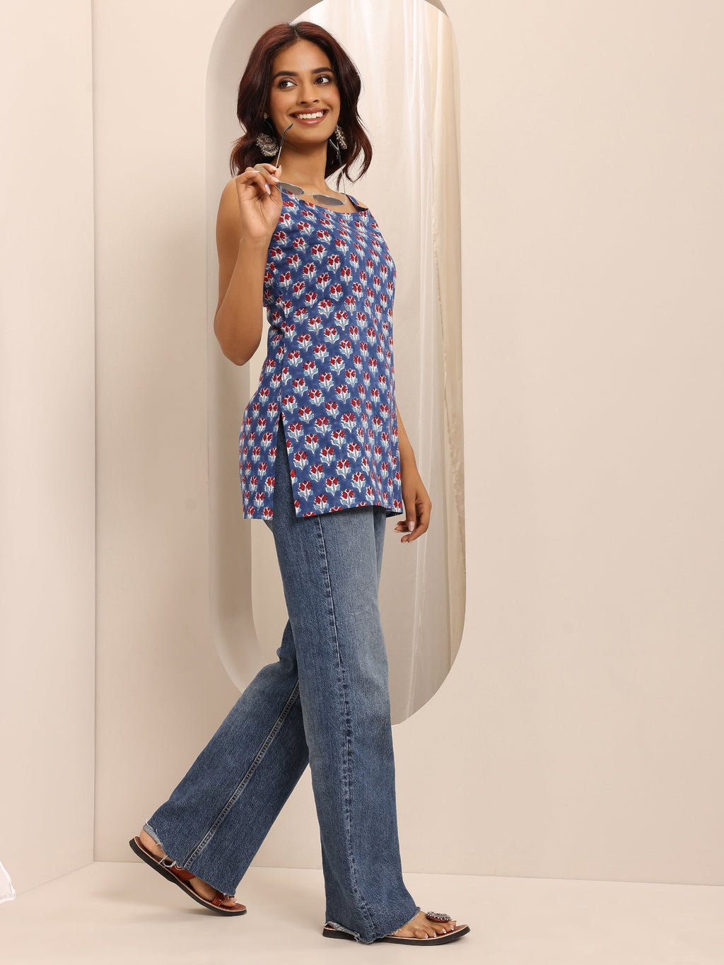 Blue Printed Cotton Blend Straight Short Kurti