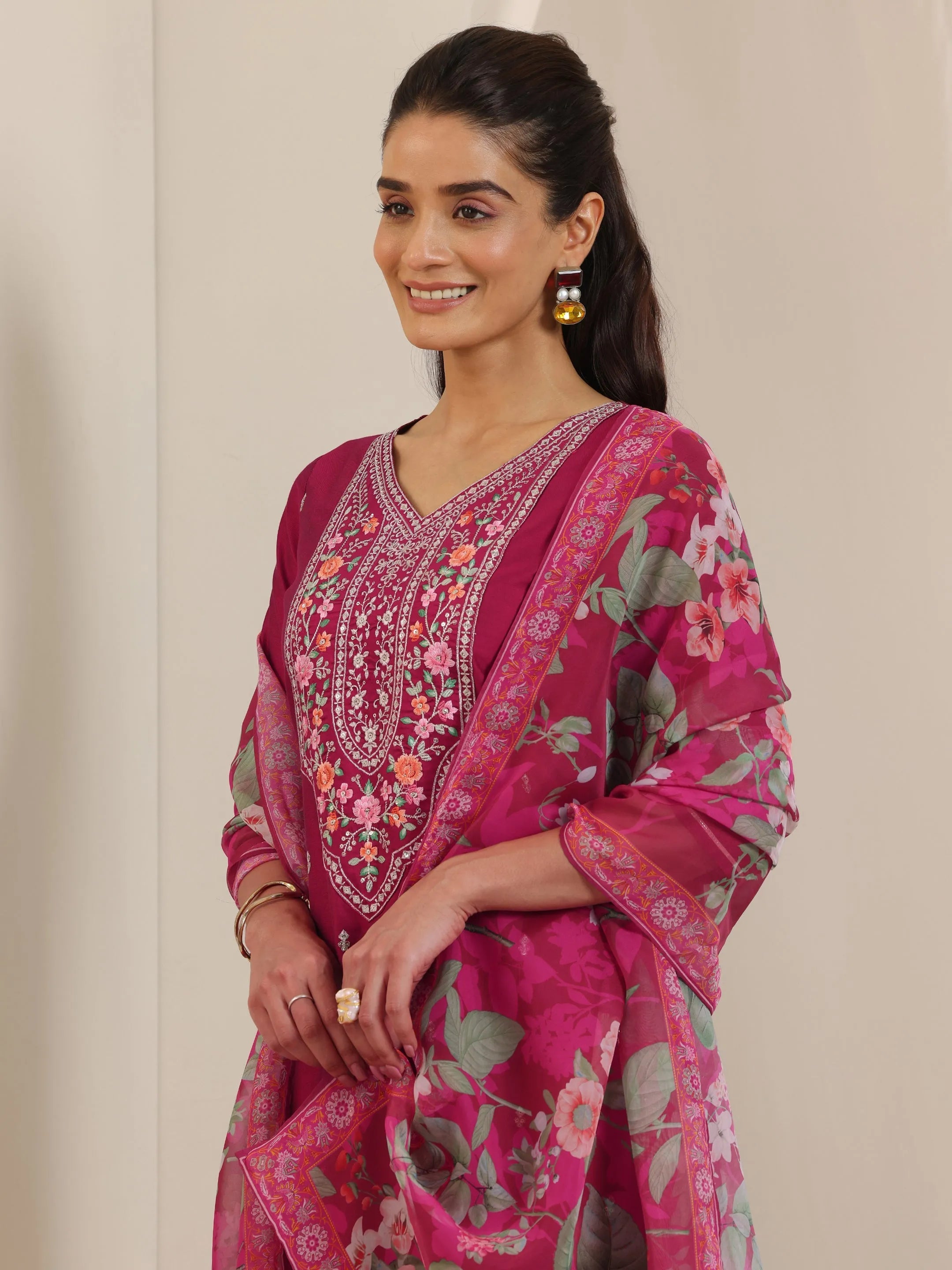 Pink Embroidered Silk Blend Straight Suit Set With Dupatta