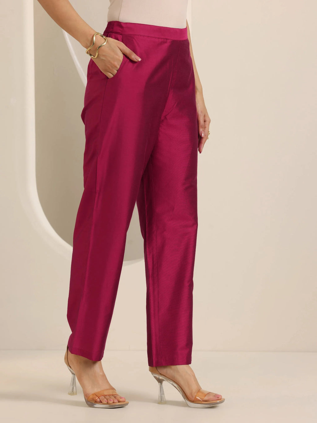 Pink Embroidered Silk Blend Straight Suit Set With Dupatta