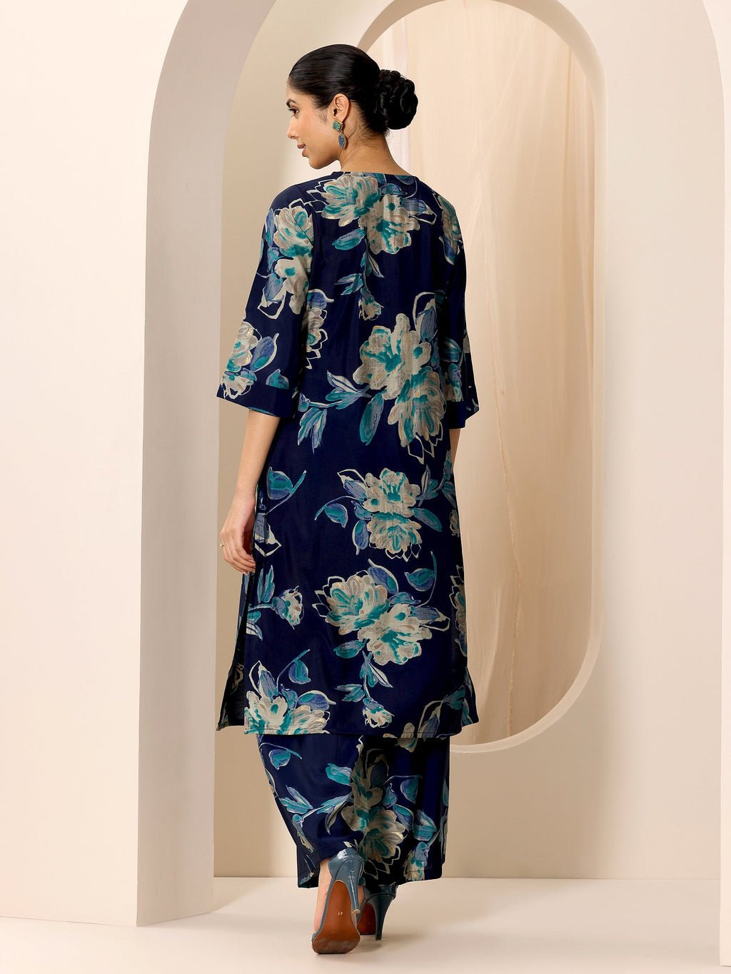 Blue Printed Silk Blend Straight Kurta Set