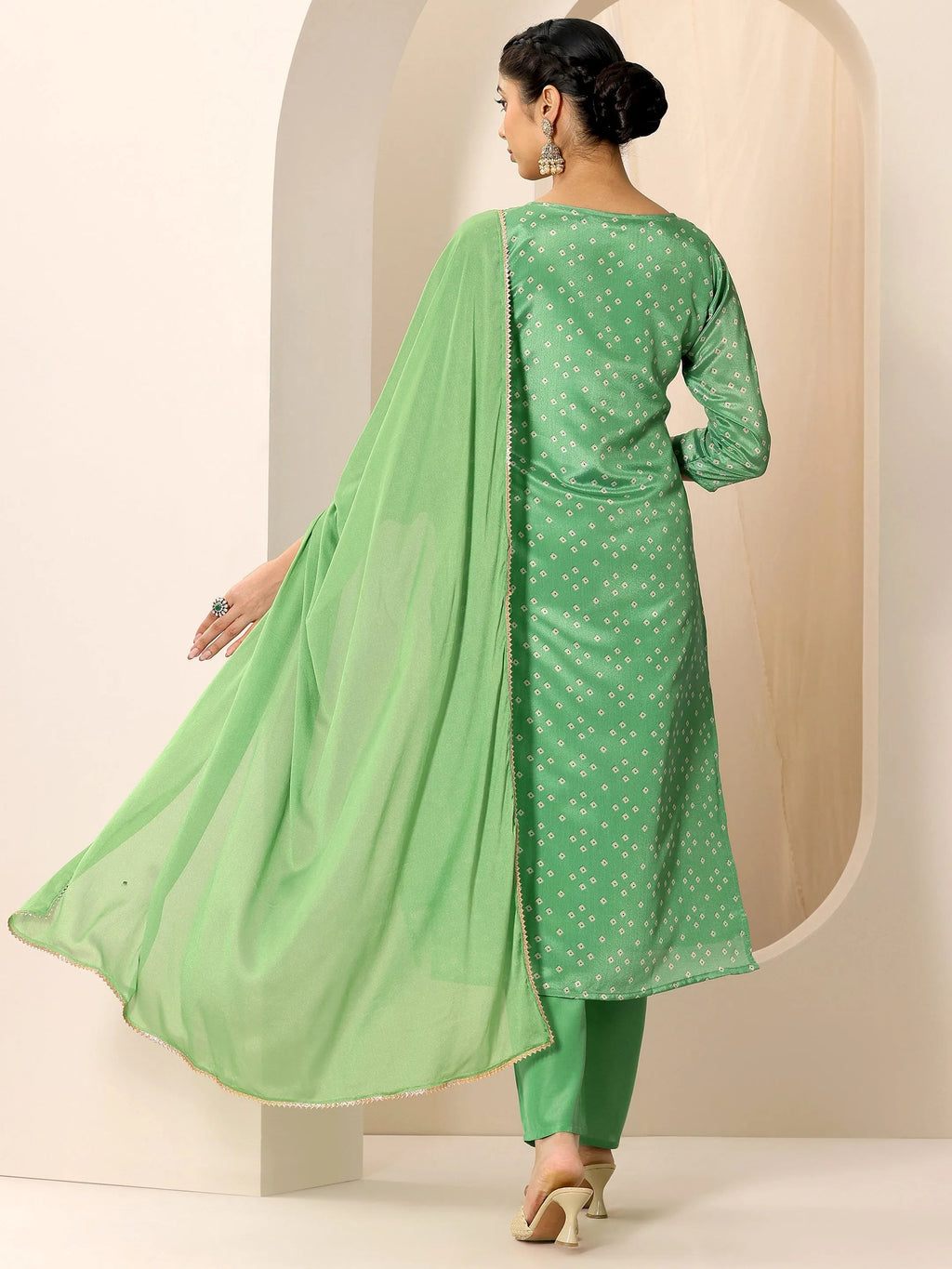 Green Printed Silk Blend Straight Suit Set With Dupatta