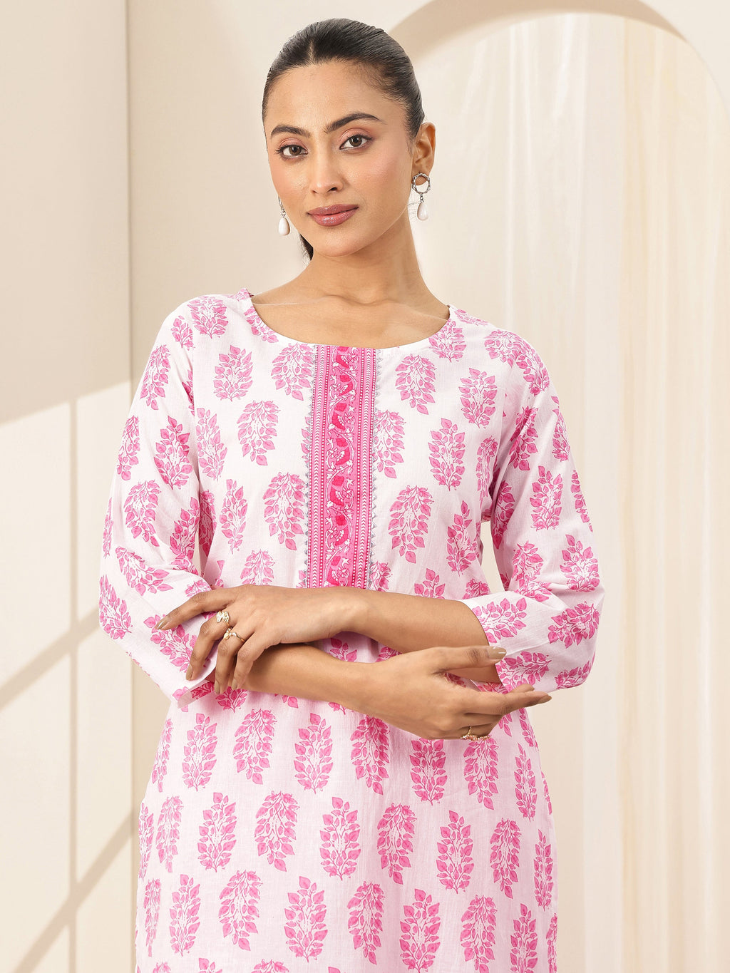 Off White Printed Cotton Straight Suit Sets With Dupatta