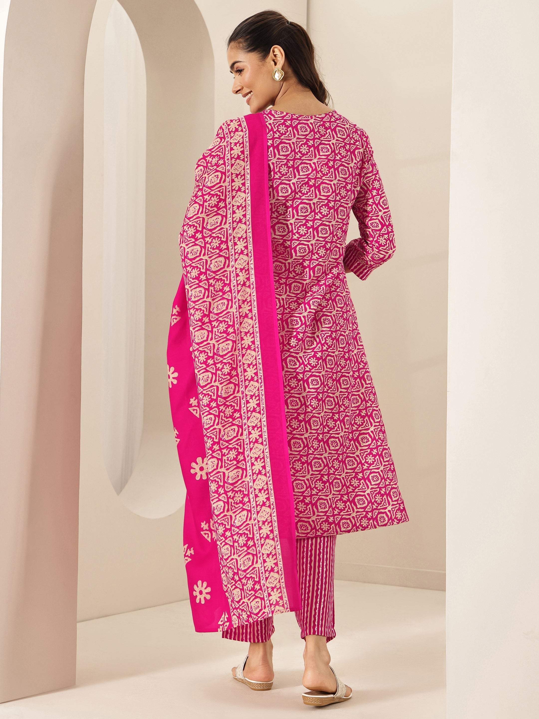 Pink Printed Cotton Blend Straight Suit Sets With Dupatta