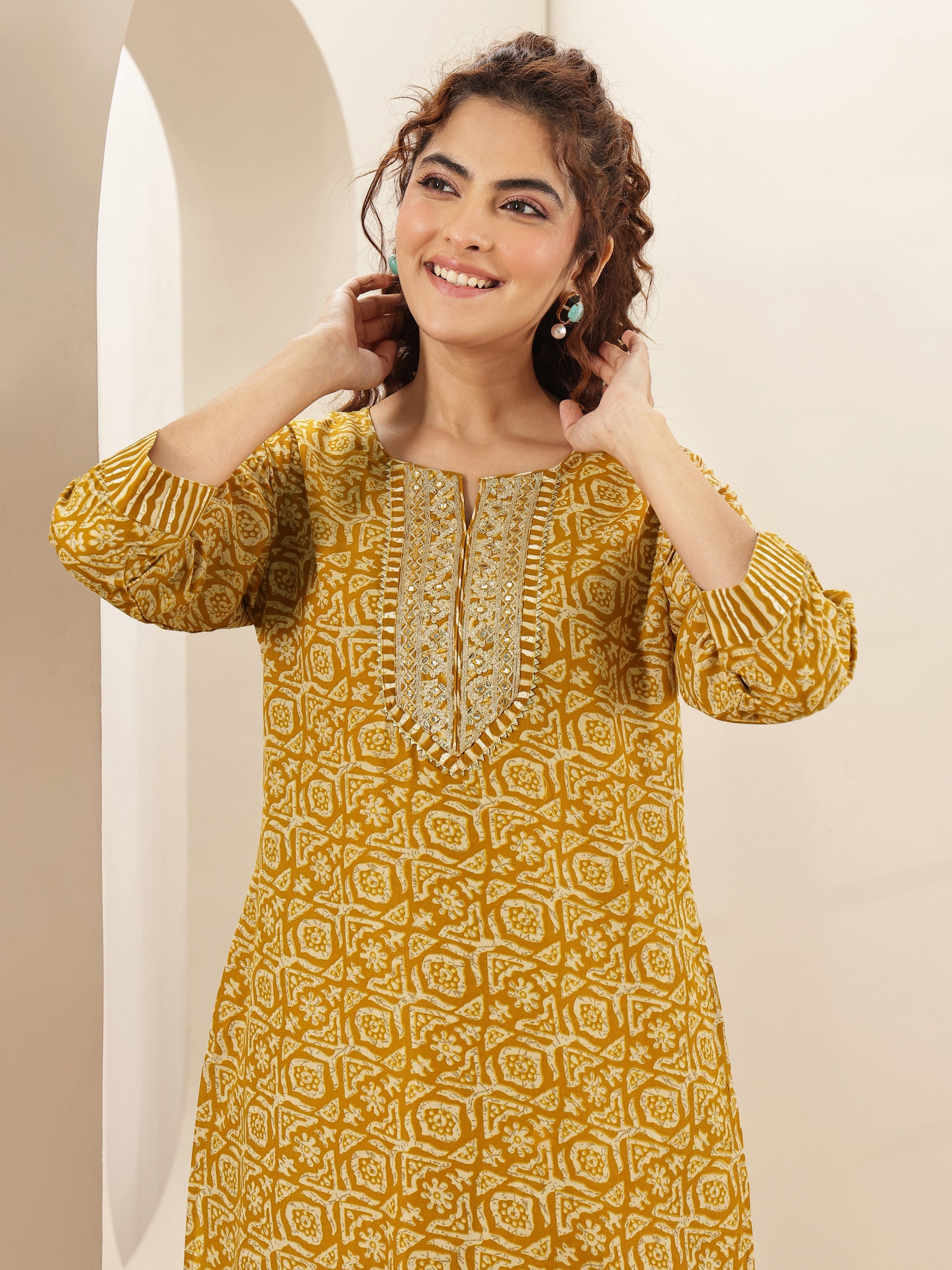 Mustard Printed Cotton Blend Straight Suit Sets With Dupatta