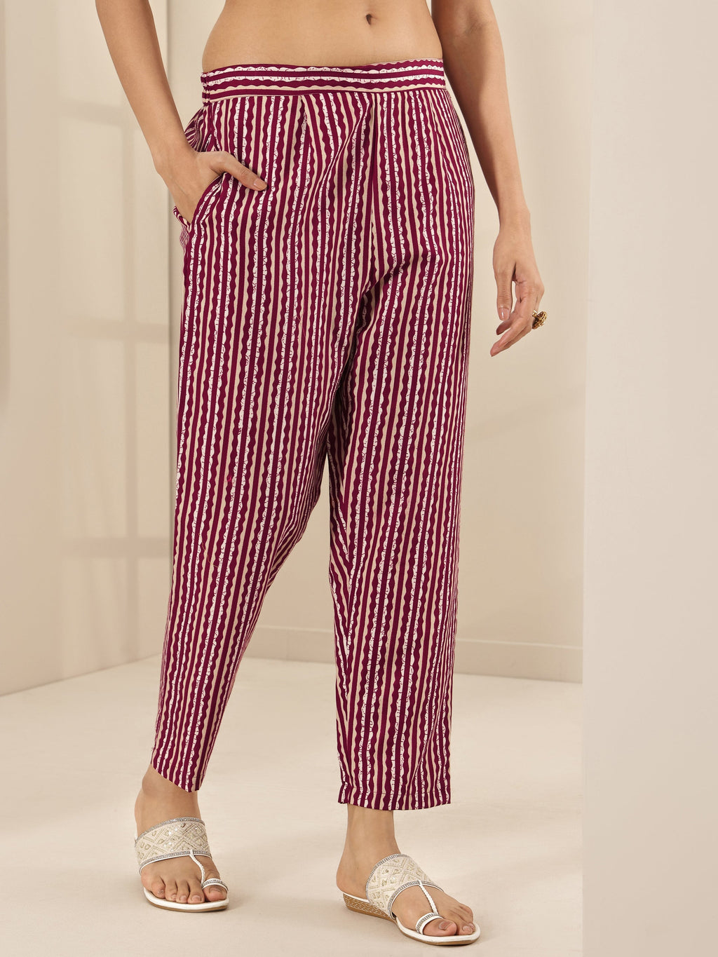 Maroon Printed Cotton Blend Straight Suit Sets With Dupatta