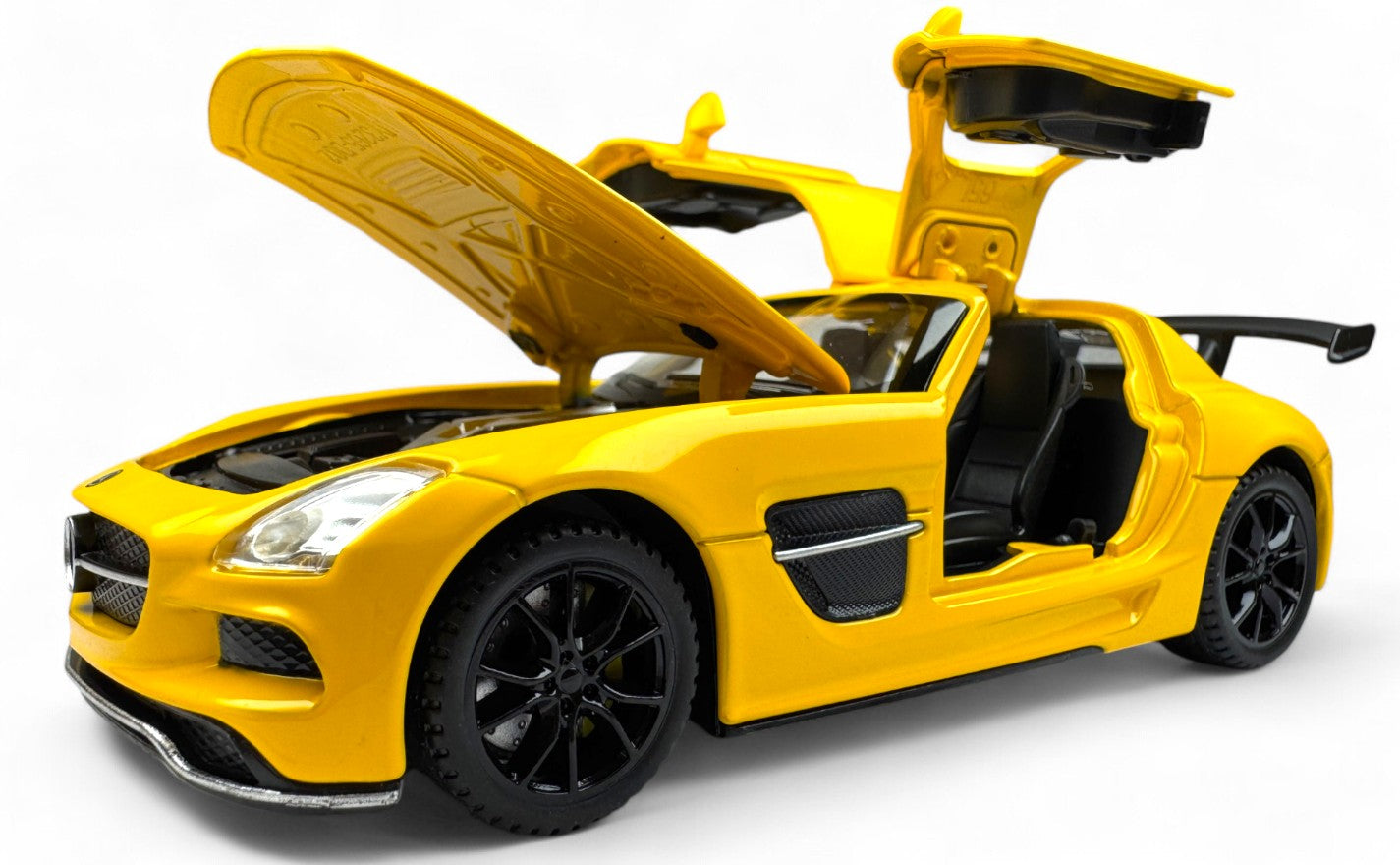 Mercedes-Benz SLS AMG 1:24  diecast scale model car collectible