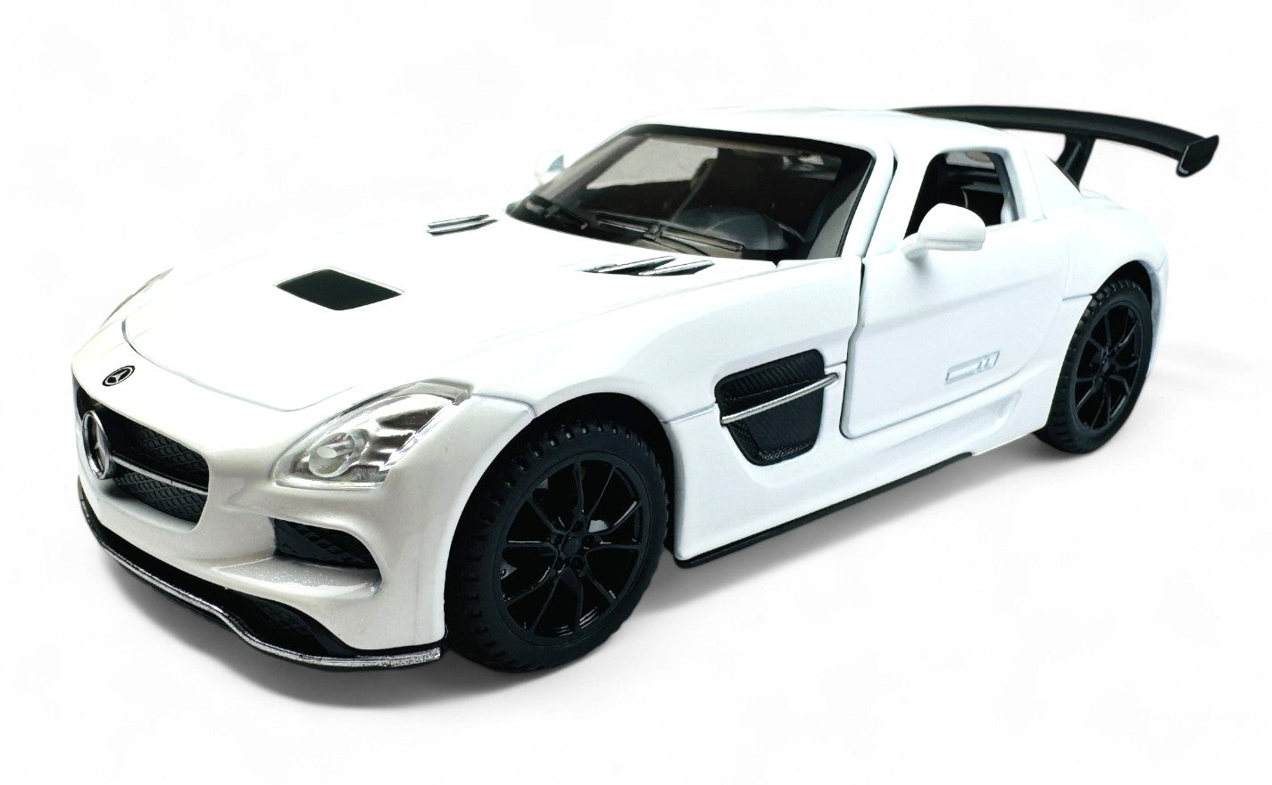 Mercedes-Benz SLS AMG 1:24  diecast scale model car collectible