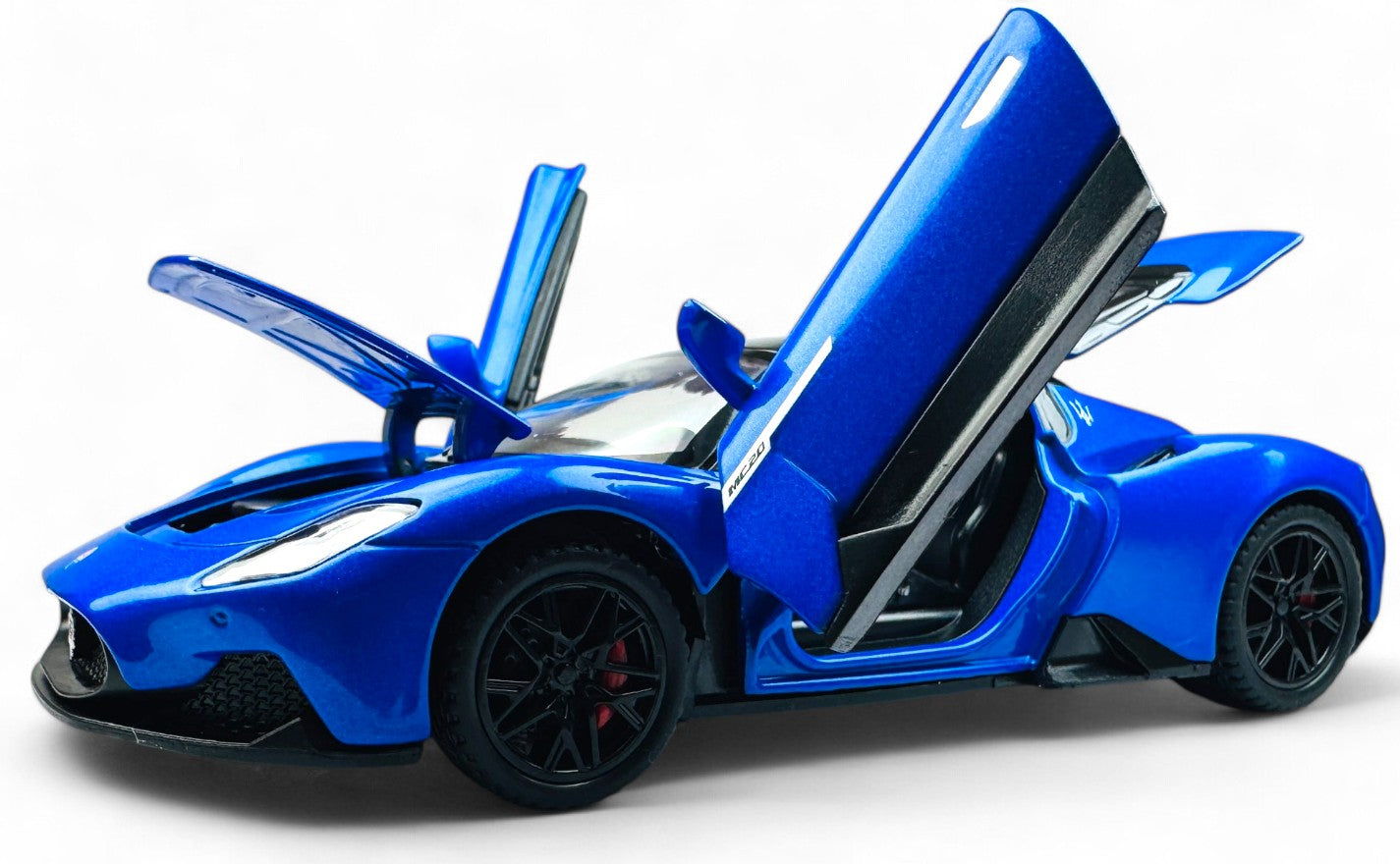 Maserati MC20 Coupe 1:24  diecast scale model car collectible