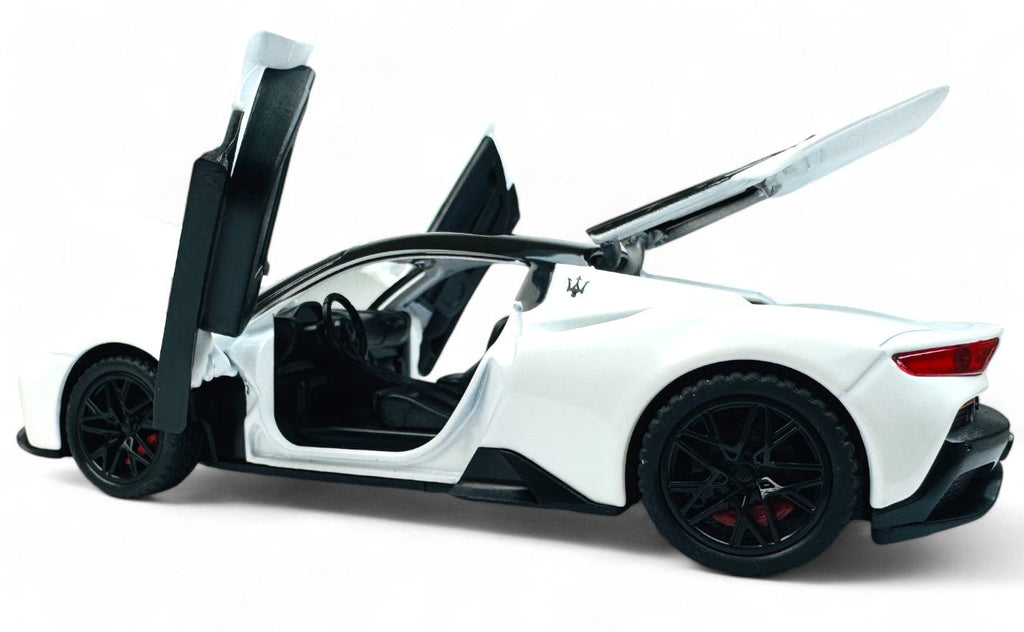 Maserati MC20 Coupe 1:24  diecast scale model car collectible