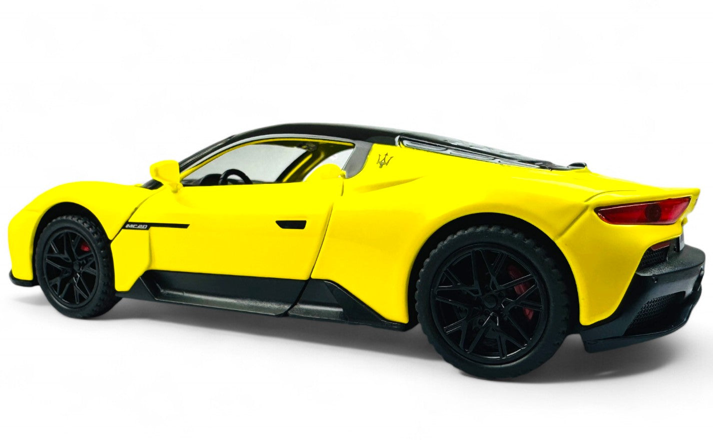 Maserati MC20 Coupe 1:24  diecast scale model car collectible