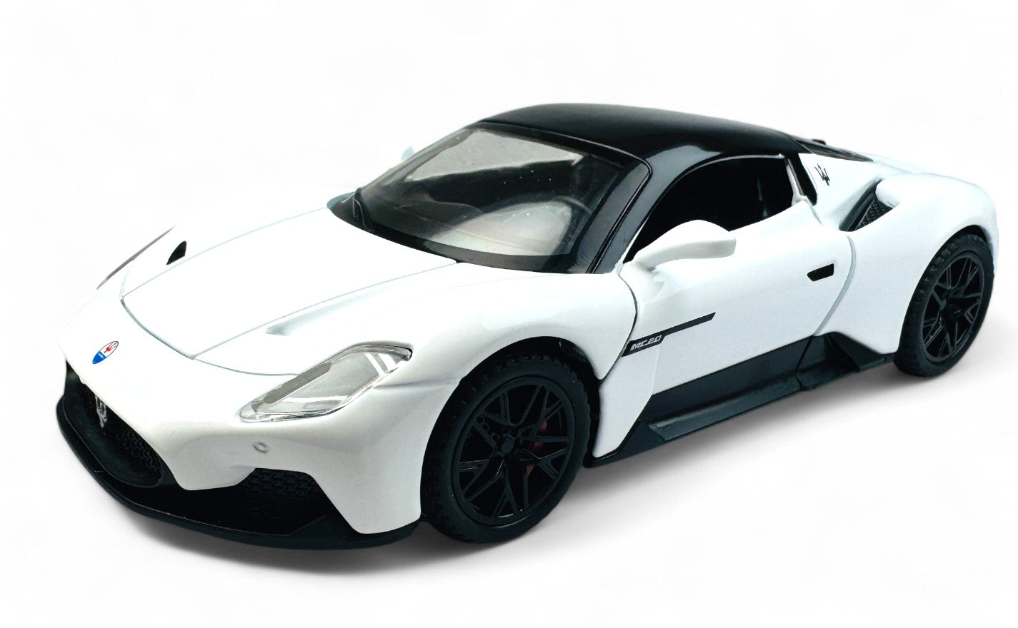 Maserati MC20 Coupe 1:24  diecast scale model car collectible