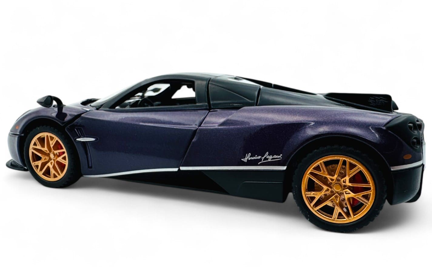 Pagani Huayra Dinastia 1:24  diecast scale model car collectible | Assorted Colors