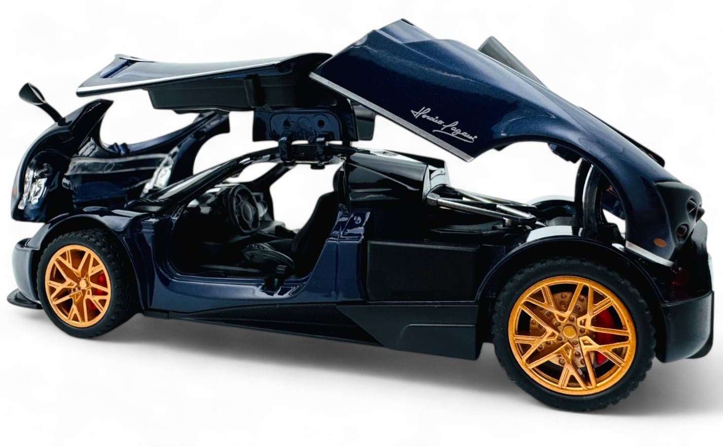 Pagani Huayra Dinastia 1:24  diecast scale model car collectible | Assorted Colors
