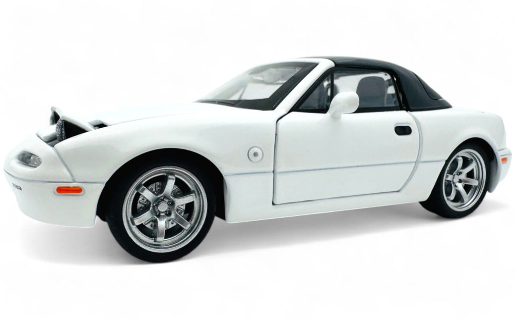 Mazda MX-5 Miata 1990 Convertible 1:24  diecast scale model car collectible