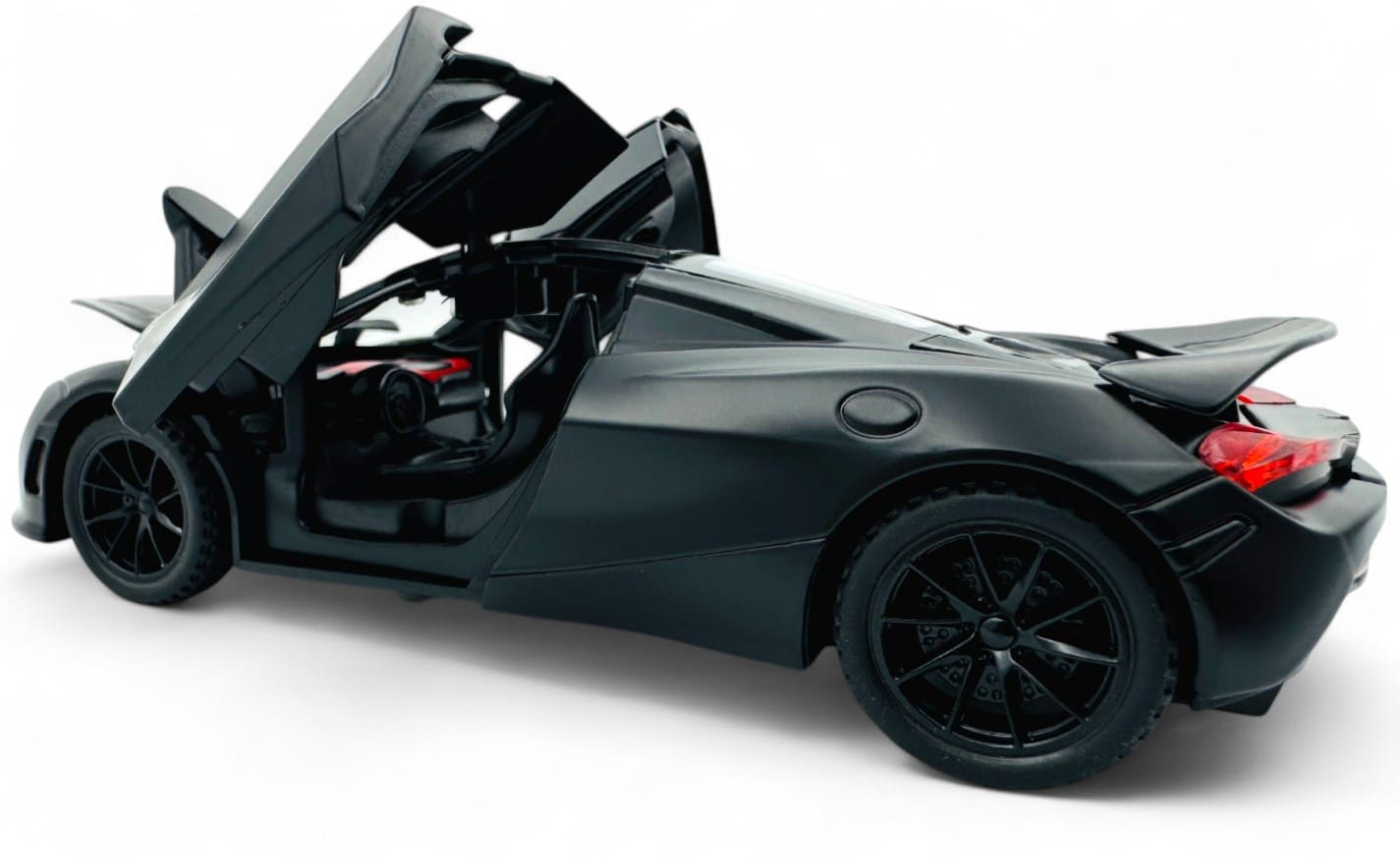 Mclaren 720s 1:24 diecast scale model car collectible | Assorted Colors