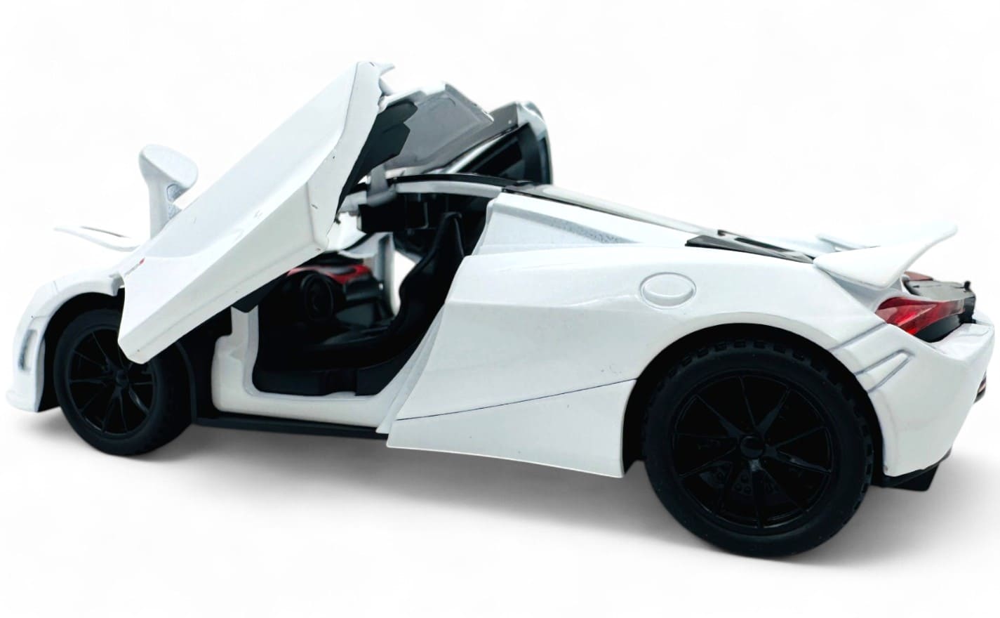 Mclaren 720s 1:24 diecast scale model car collectible | Assorted Colors