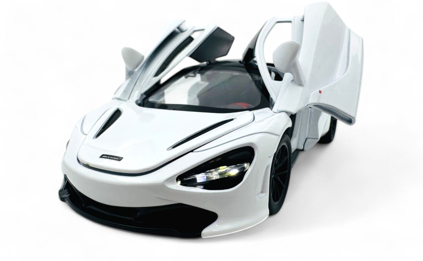 Mclaren 720s 1:24 diecast scale model car collectible | Assorted Colors