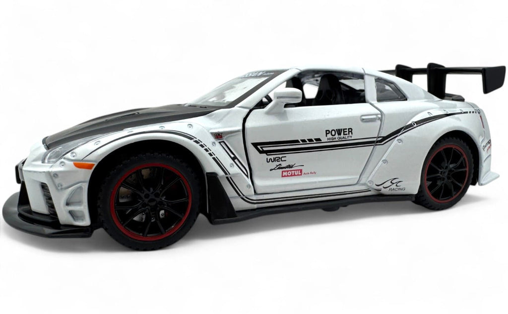 Nissan GTR 1:24 diecast scale model car collectible