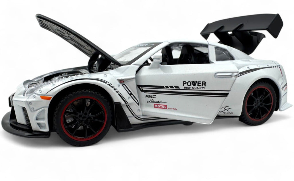 Nissan GTR 1:24 diecast scale model car collectible