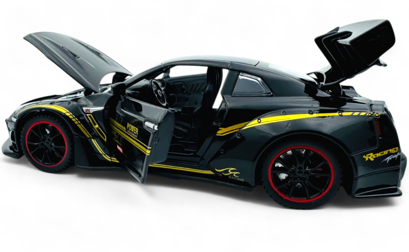 Nissan GTR 1:24 diecast scale model car collectible