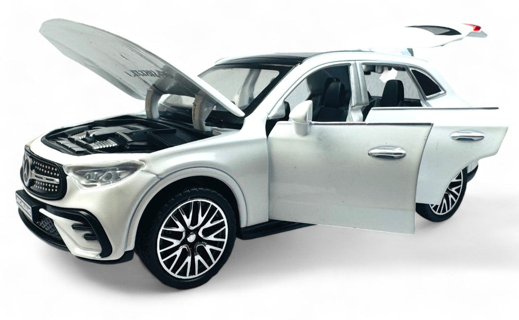 Mercedes-Benz GLC 1:24 diecast scale model car collectible