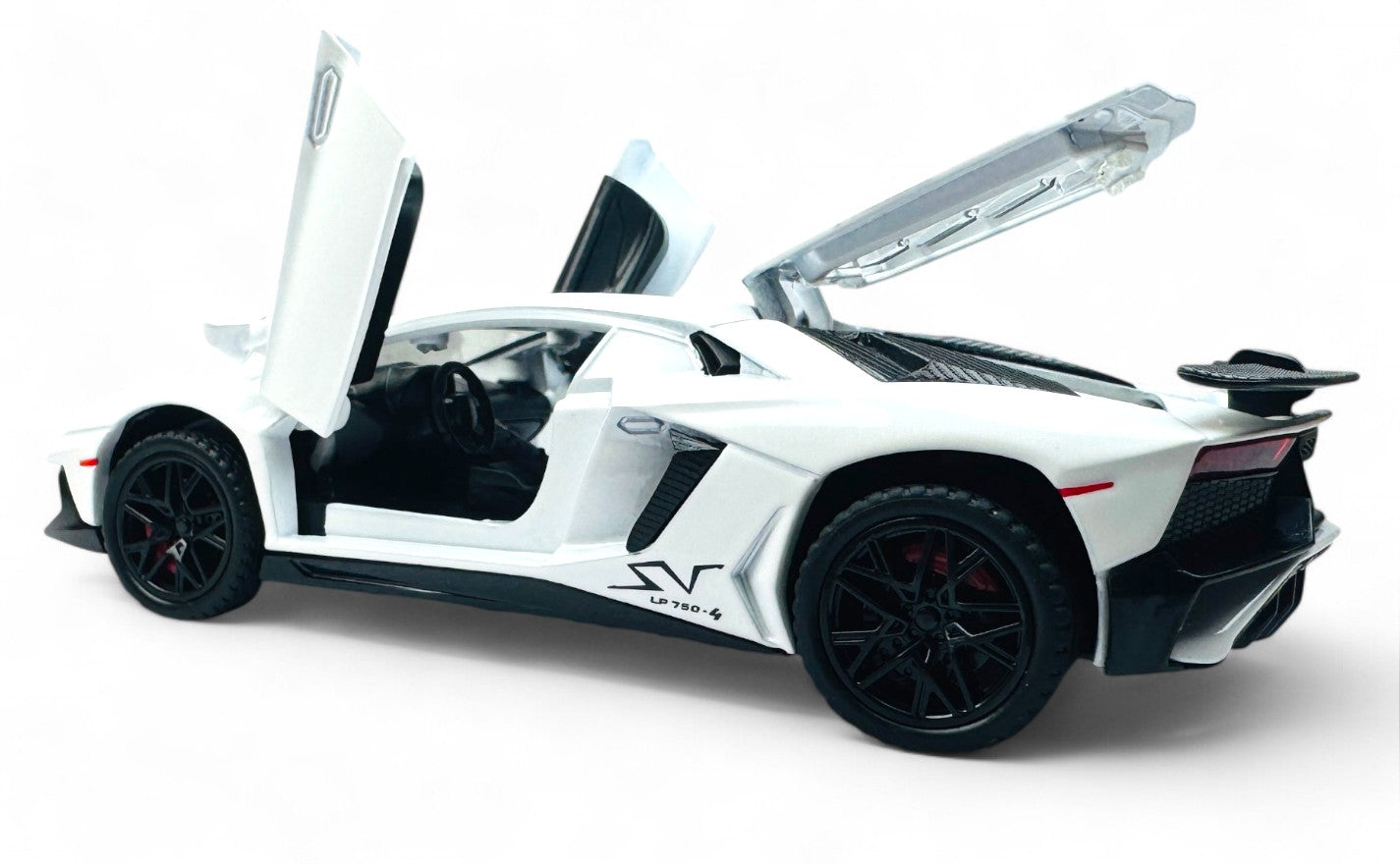 Lamborghini Aventador SVJ 1:24 diecast scale model car collectible