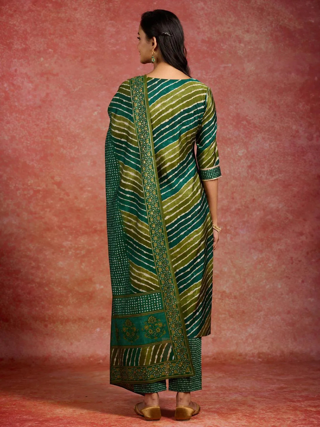 Green Printed Silk Blend Straight Suit With Dupatta