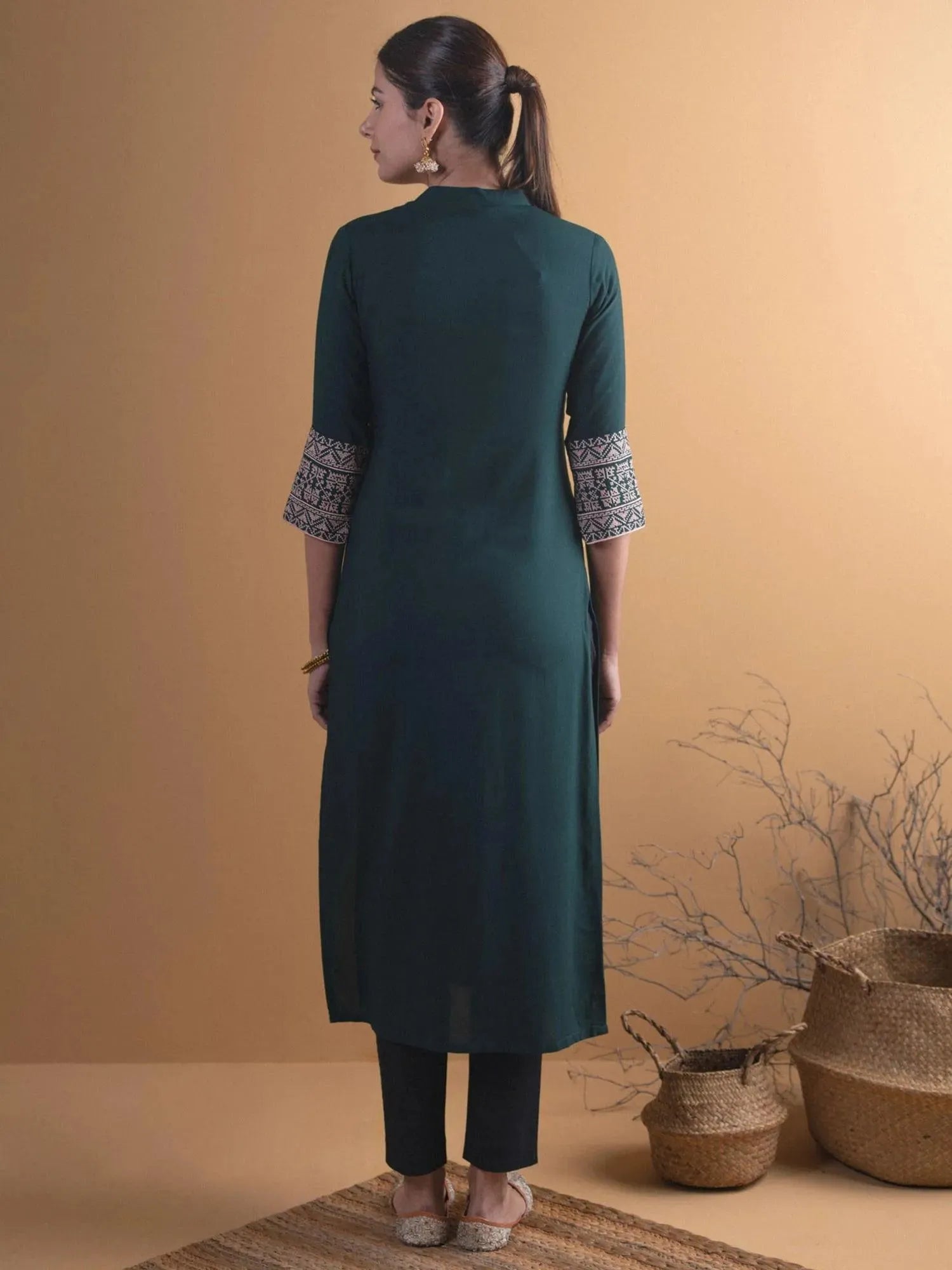 Green Solid Rayon Kurta - Libas