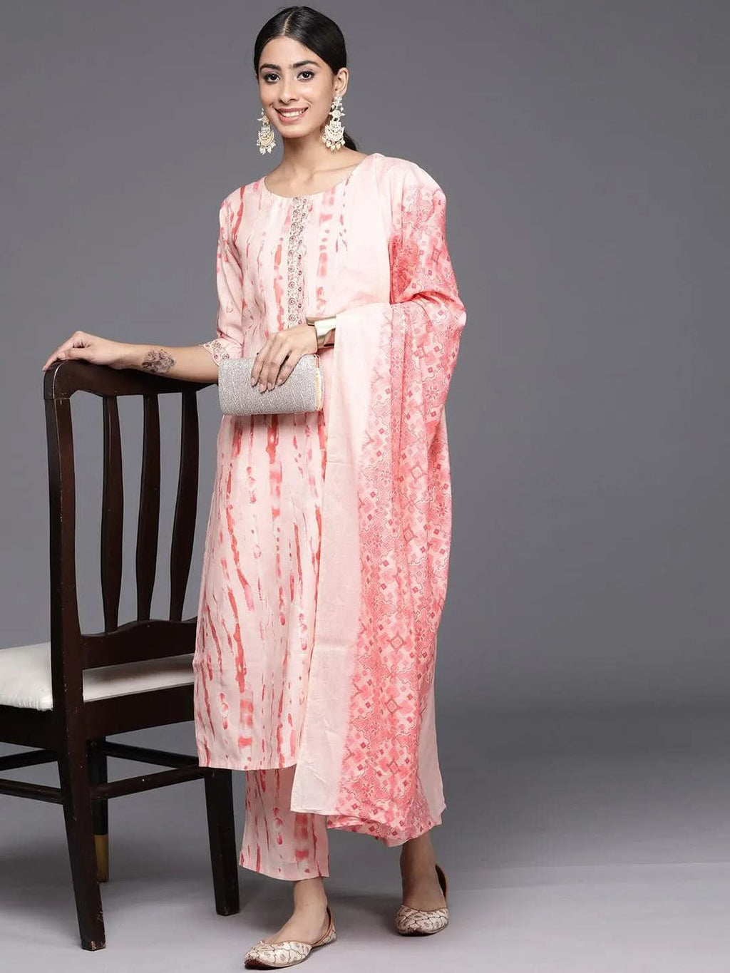 Peach Printed Silk Blend Straight Kurta With Trousers & Dupatta