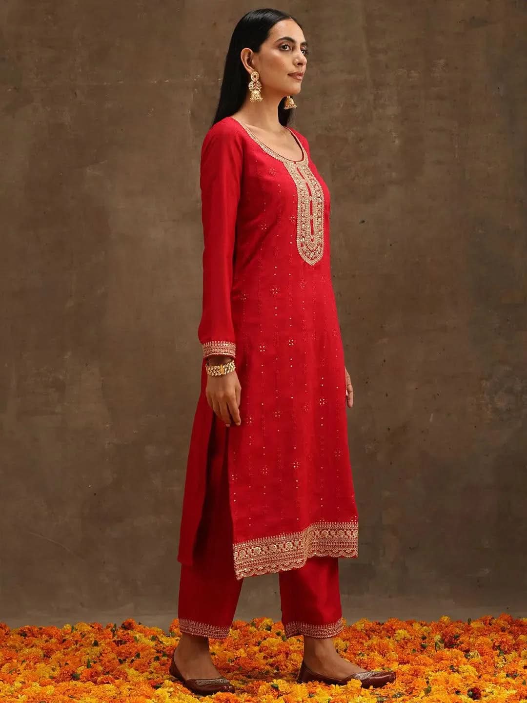 Pink Embroidered Silk Blend Straight Kurta With Trousers & Dupatta