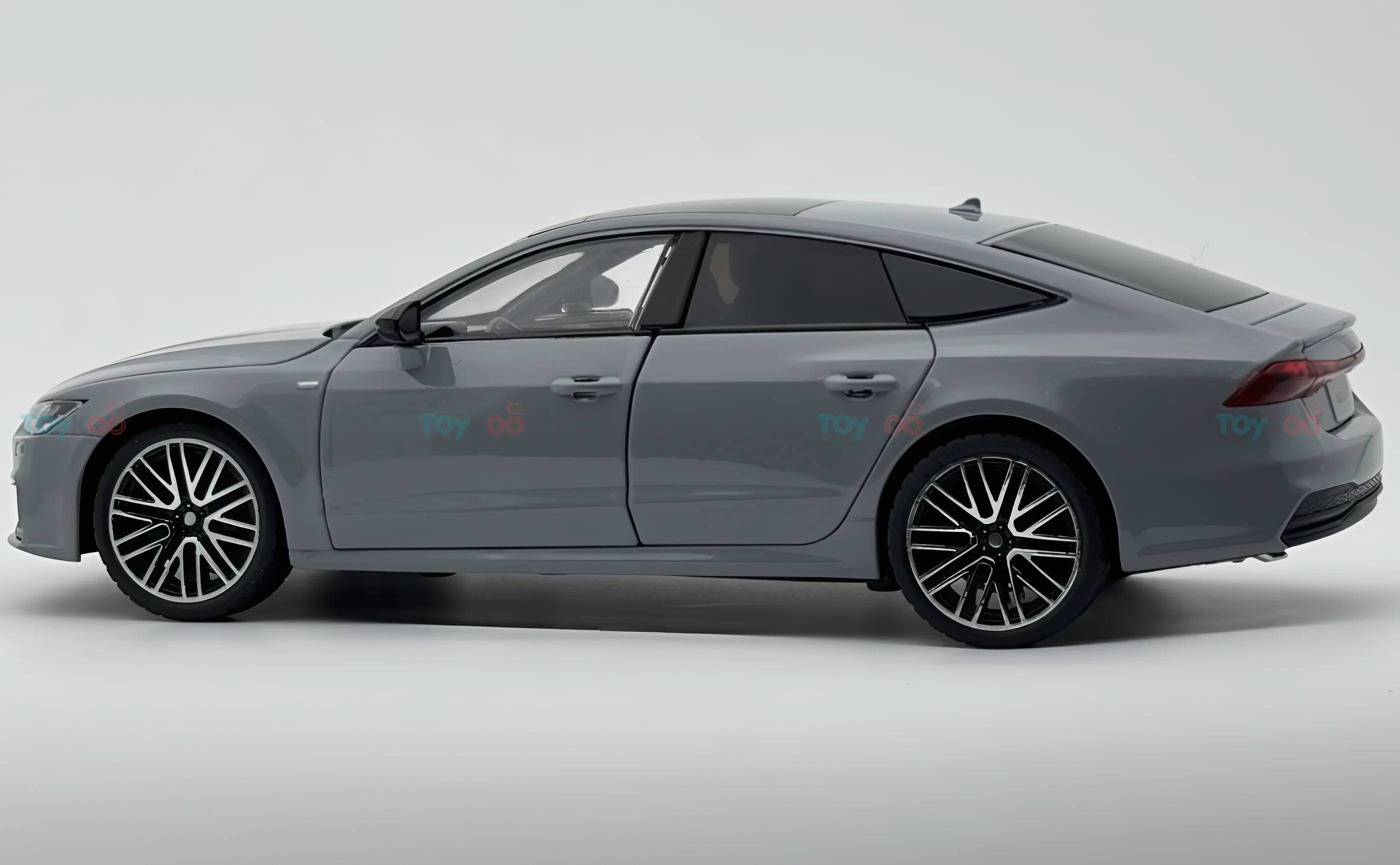 Audi A7 Sportline 1:18 diecast Scale Model collectible - Big Size