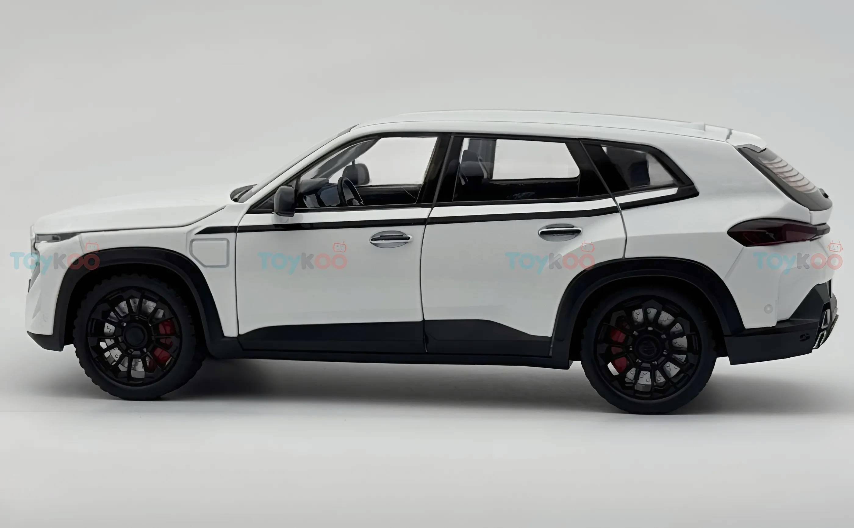 BMW XM 1:18 diecast Scale Model collectible car - Big Size